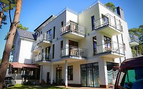 Villa Reza